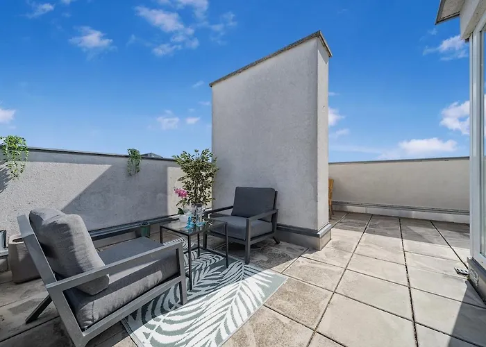 Bedrooms Center, 3 Terraces