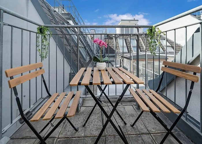 Bedrooms Center, 3 Terraces